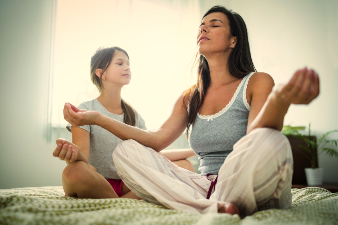 Bedtime Yoga for Kids: Benefits, Tips and Best Poses bedtime yoga for kids