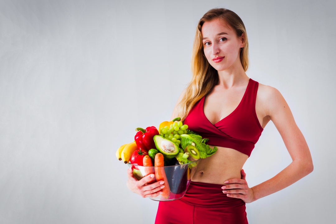 The 10 Ayurvedic Principles Of Healthy Eating Yogi eating healthy