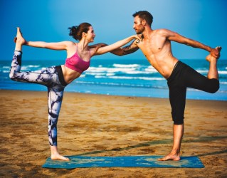 Partner yoga pose - Double Dancer Pose